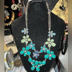 Betsey Johnson Rhinestone Silvertone Flower Statement Necklace VINTAGE NWOT
